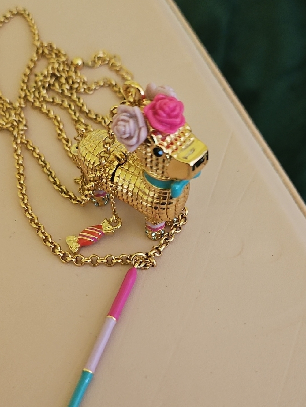Kate Spade - Picture 2 of 3